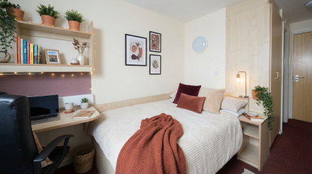 Premium Plus Ensuite