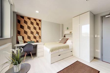 Classic Studio 1 bed student flat to rent on 24 Bernard St, Southampton, SO14