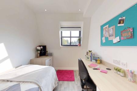 Classic Ensuite 1 bed student flat to rent on 3 Histon Rd, Cambridge, CB4