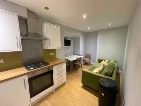 4 bed student house to rent on Stanmer Park Road, Brighton, BN1