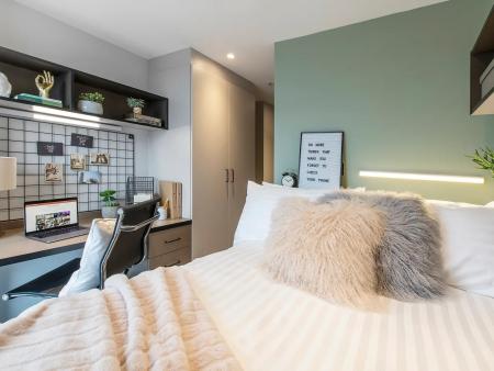 5 Bed Apartment Larger Room Student flat to rent on Herbert Street, Cardiff, CF10