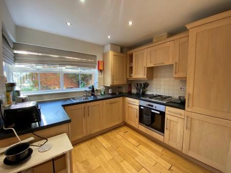 4 bed student house to rent on Herons Court, Durham, DH1