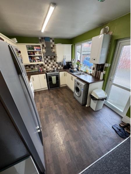 5 bed student house to rent on Beeston Road, Nottingham, NG7