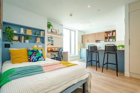 Gold Studio Student flat to rent on Fairlawn Avenue, Bristol, BS34