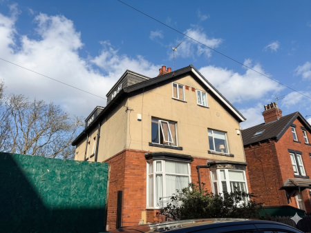 6 bed student house to rent on Hartley Avenue, Leeds, LS6