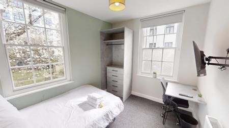 5 bed student house to rent on Cheltenham Road, Bristol, BS6