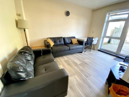 4 bed student house to rent on Third Avenue, Bristol, BS7