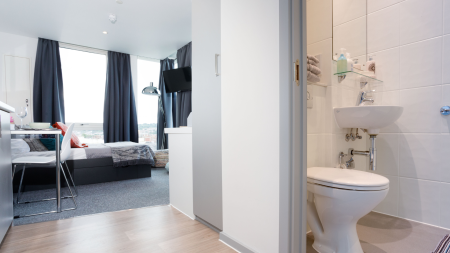 Standard Plus Studio Student flat to rent on Queen Street, Exeter, EX4