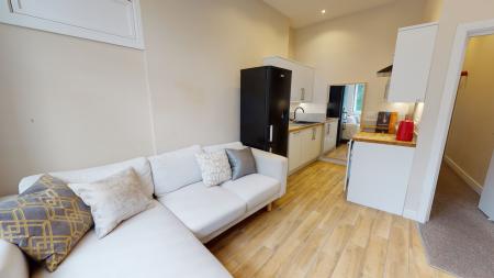3 bed student house to rent on Whiteladies Road, Bristol, BS8