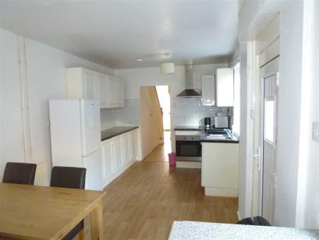 5 bed student house to rent on Sibthorp Street, Lincoln, LN5