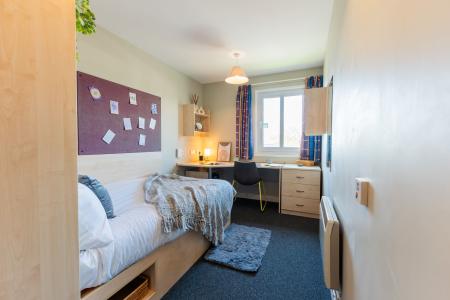 Silver En Suite 4 bed student flat to rent on New Road, Nottingham, NG7