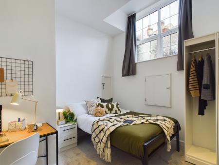 4 bed student house to rent on Bower Road, Sheffield, S10