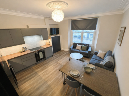 5 bed student house to rent on Whiteladies Road, Bristol, BS8