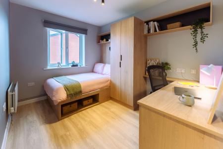 Gold En Suite 7 bed student flat to rent on New Road, Nottingham, NG7