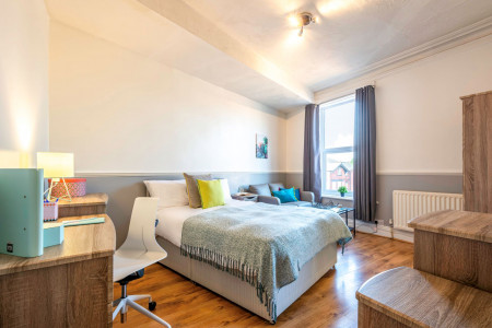1 Bedroom Apartment