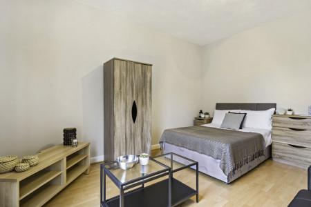 1 Bedroom Apartment