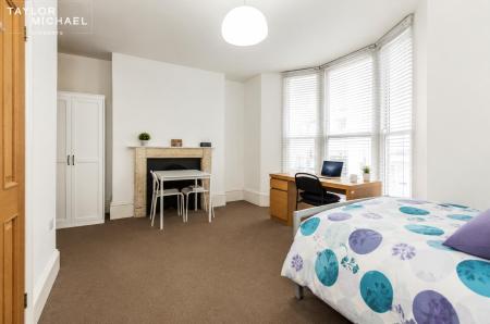 1 bed student house to rent on Broad Street, Brighton, BN2