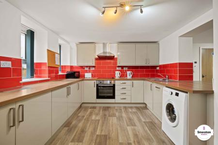 Ensuite Double Rooms 7 bed student flat to rent on Houndiscombe Road, Plymouth, PL4