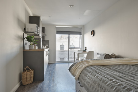 Superior Studio Student flat to rent on West Street, Southampton, SO14