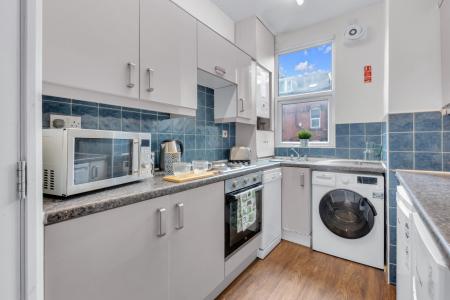 5 Bedroom Apartment