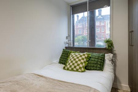 Classic 2 Bed Apartment Student flat to rent on Colston Avenue, Bristol, BS1