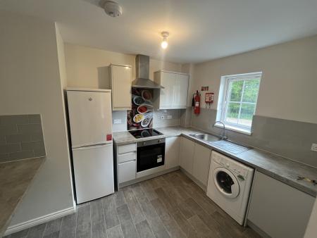 2 bed student house to rent on Pentwyn Drive, Cardiff, CF23
