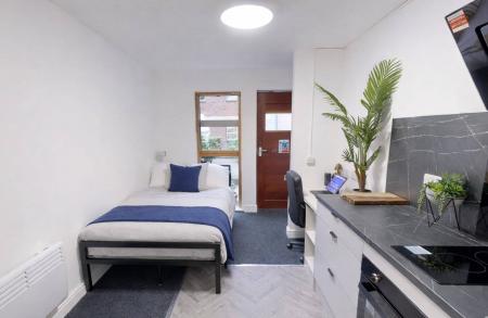 Premium Studio Student flat to rent on Mortimer St, Sheffield, S1