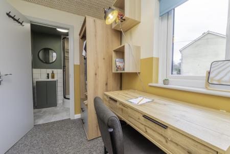 1 bed student house to rent on Poolemead Road, Bath, BA2