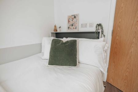 Silver En Suite (7 Bed Flat) Student flat to rent on Military Road, Canterbury, CT1