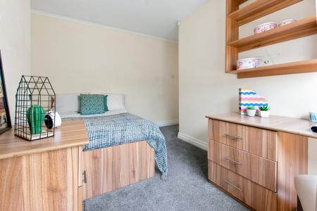 4 Bedroom Apartment