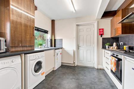 4 Bedroom Apartment