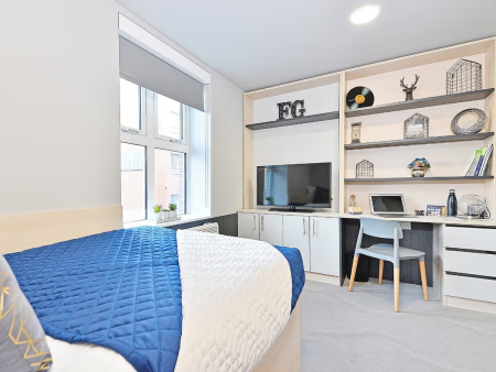 Vincent House 2 room