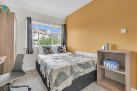 4 Bedroom Apartment