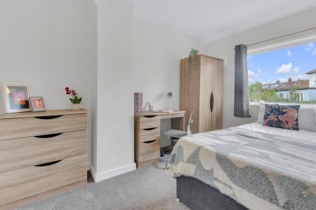 4 Bedroom Apartment