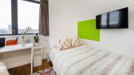 Classic Plus Studio Student flat to rent on Broad Street, Bristol, BS1