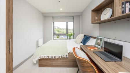 Classic Ensuite 1 bed student flat to rent on Castlebank Street, Glasgow, G11
