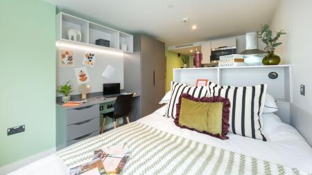 Bronze Studio Student flat to rent on Frederick Street, Belfast, BT1