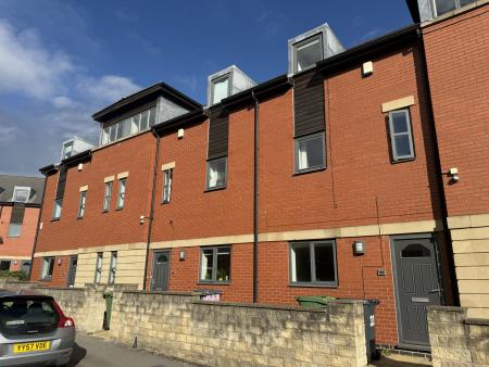 4 Bedroom Apartment