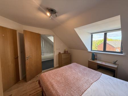 4 Bedroom Apartment