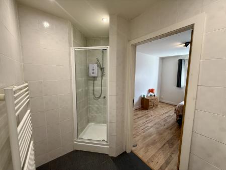 4 Bedroom Apartment