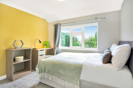 4 Bedroom Apartment