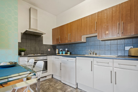 4 Bedroom Apartment