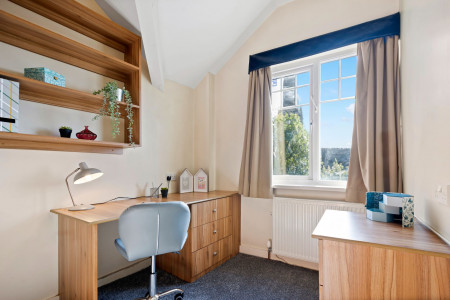 4 Bedroom Apartment