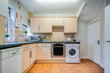 3 Bedroom Apartment