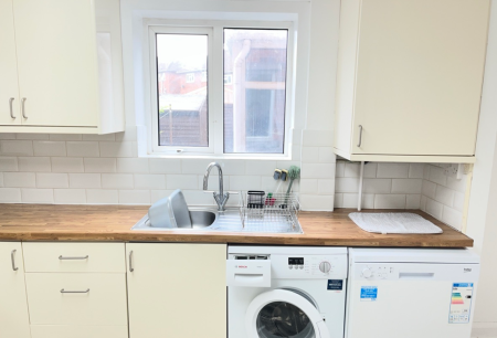 5 bed student house to rent on Ashby Crescent, Loughborough, LE11