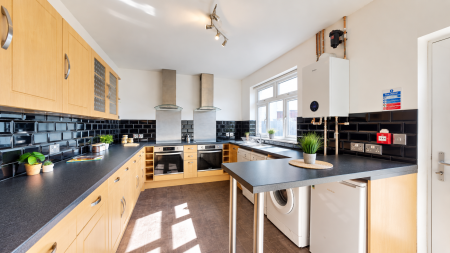 7 bed student house to rent on Lyddington Road, Bristol, BS7