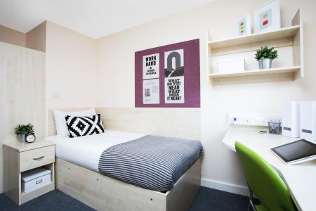 Silver En Suite 3 bed student flat to rent on Grange Lane, Leicester, LE2