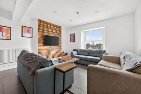 8 bed student house to rent on Bay View Crescent, Swansea, SA1