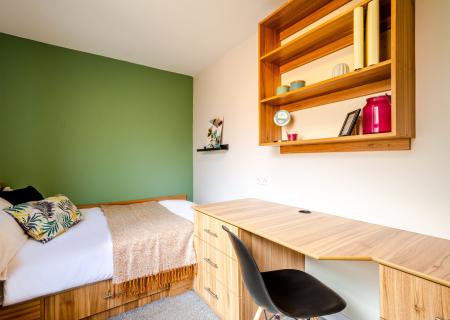 4 Bedroom Apartment