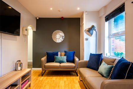 4 Bedroom Apartment